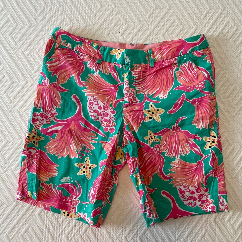 Lilly Pulitzer 7” Shorts (size 6)